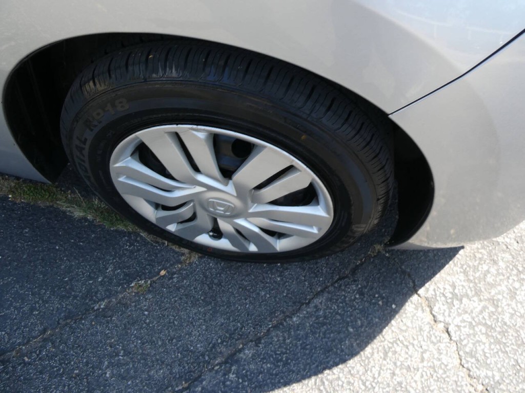 2015 Honda Fit Image 23