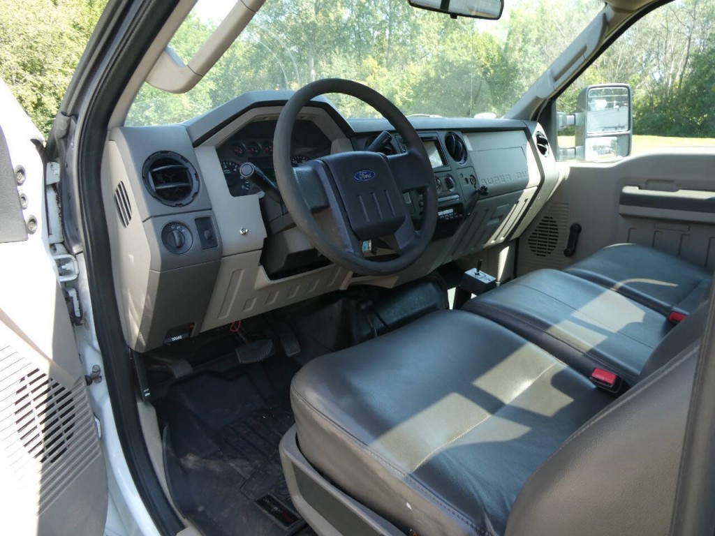 2009 Ford F-250 Image 8
