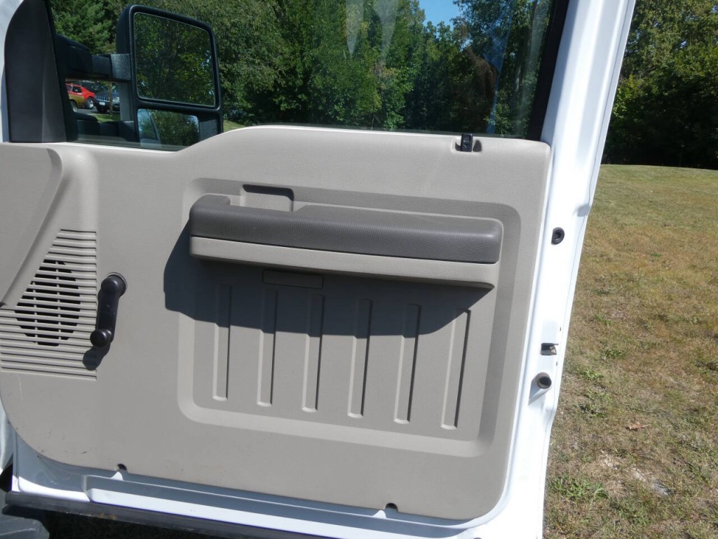 2009 Ford F-250 Image 17