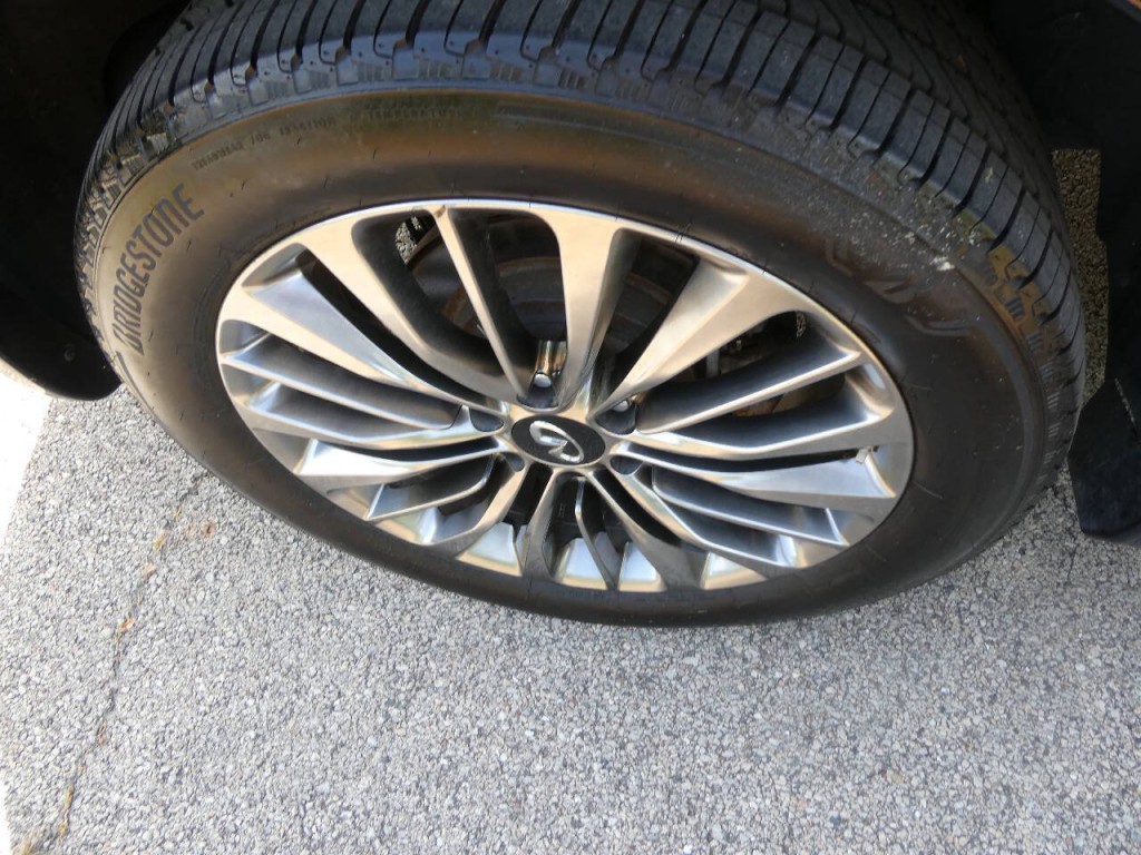 2019 INFINITI QX80 Image 5