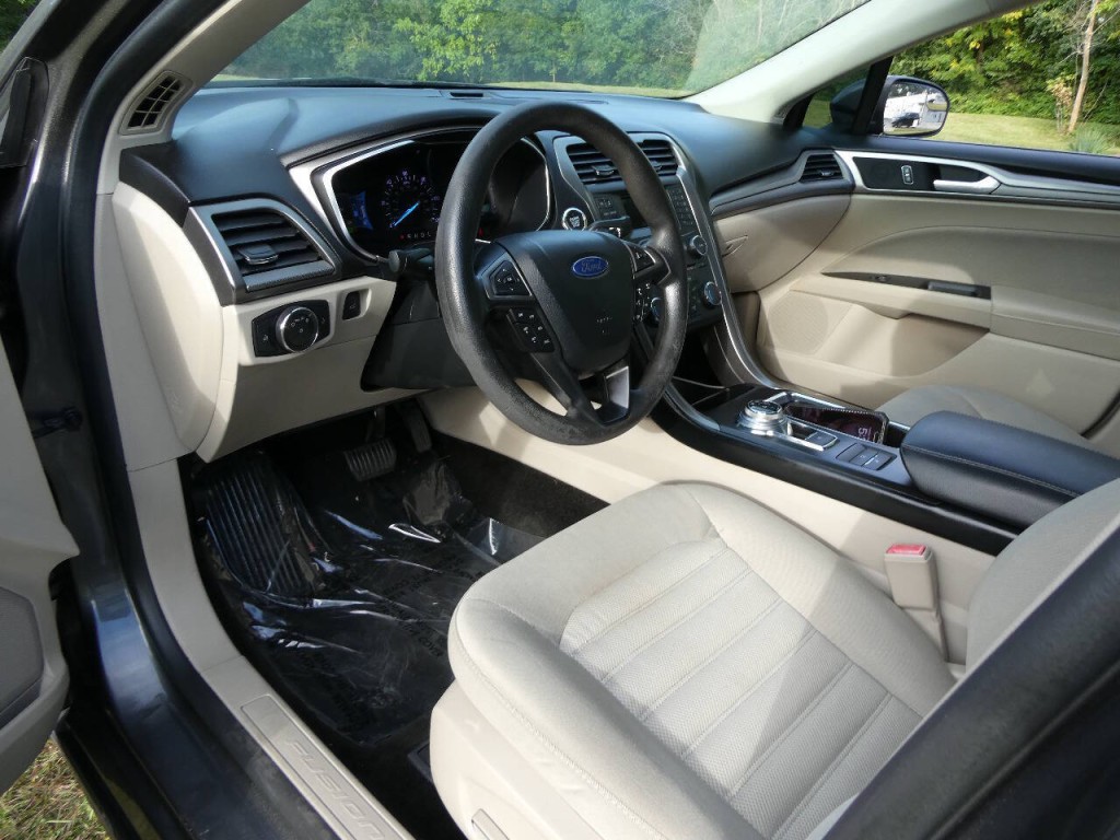 2018 Ford Fusion Image 9