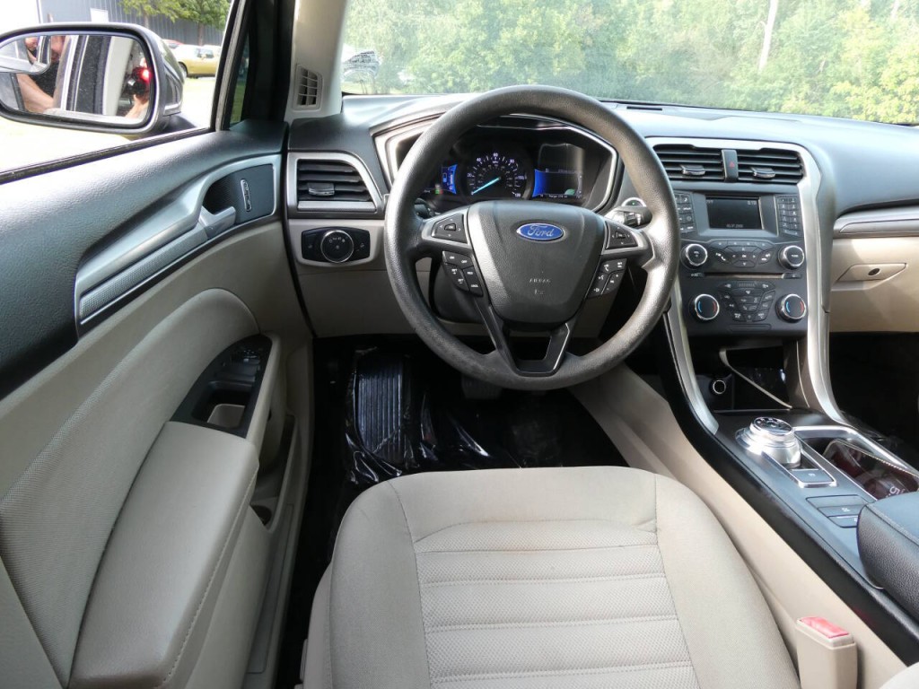 2018 Ford Fusion Image 10