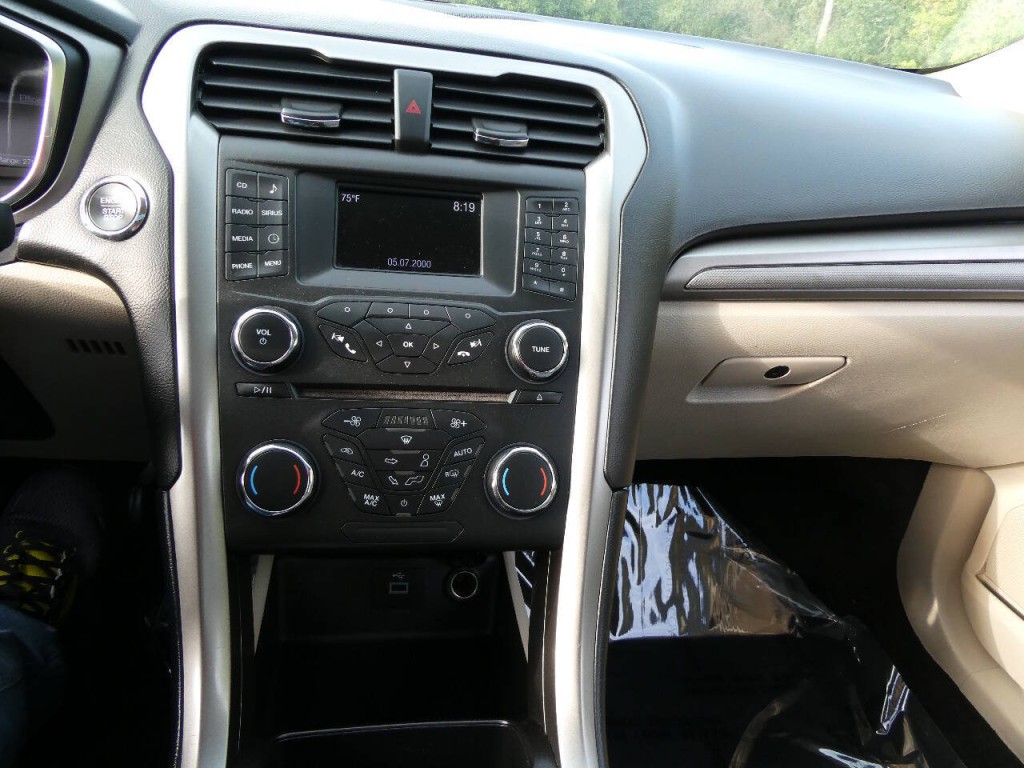 2018 Ford Fusion Image 15
