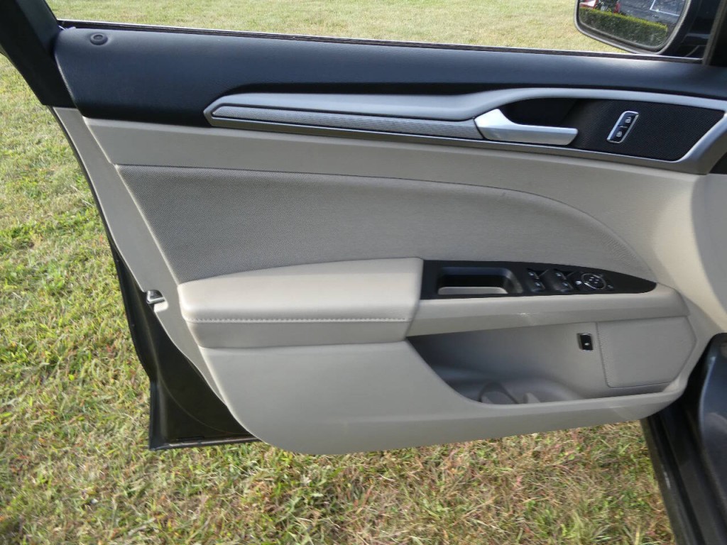 2018 Ford Fusion Image 22