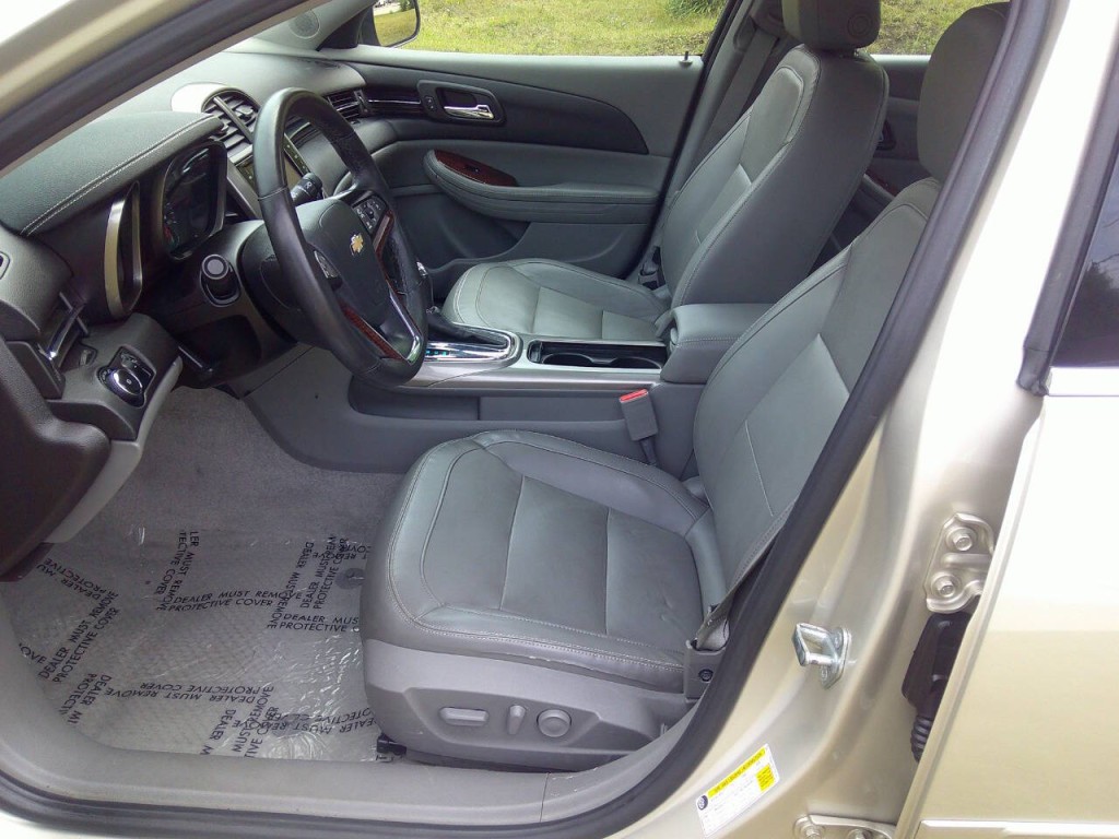 2013 Chevrolet Malibu Image 10