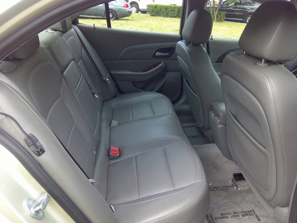 2013 Chevrolet Malibu Image 16