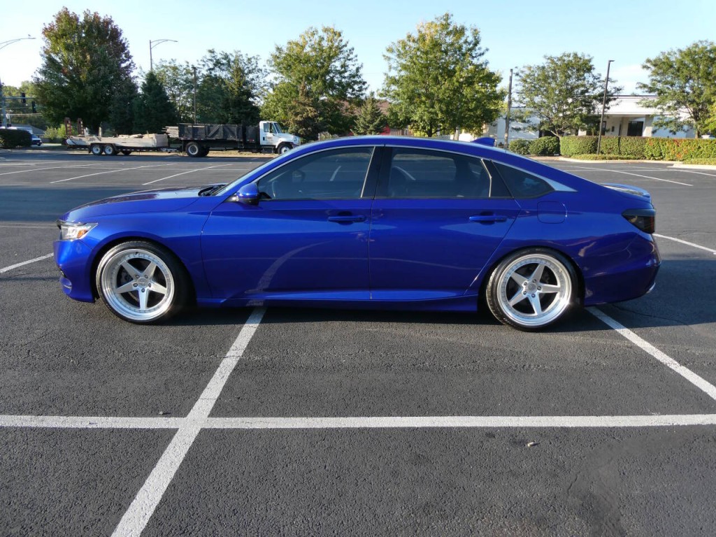 2019 Honda Accord Image 8