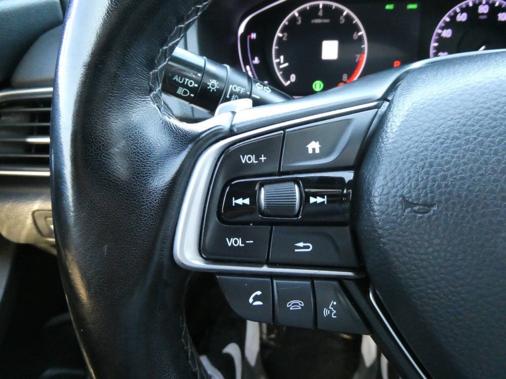 2019 Honda Accord Image 12