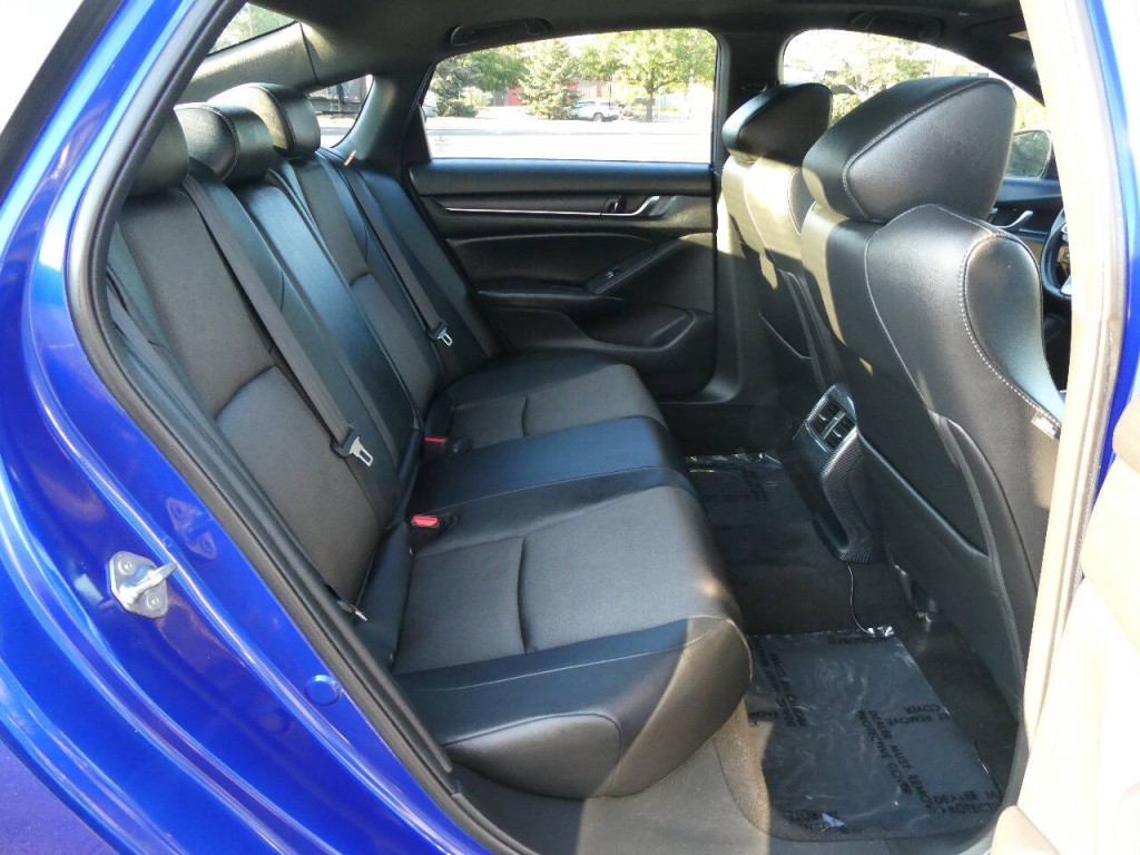 2019 Honda Accord Image 27