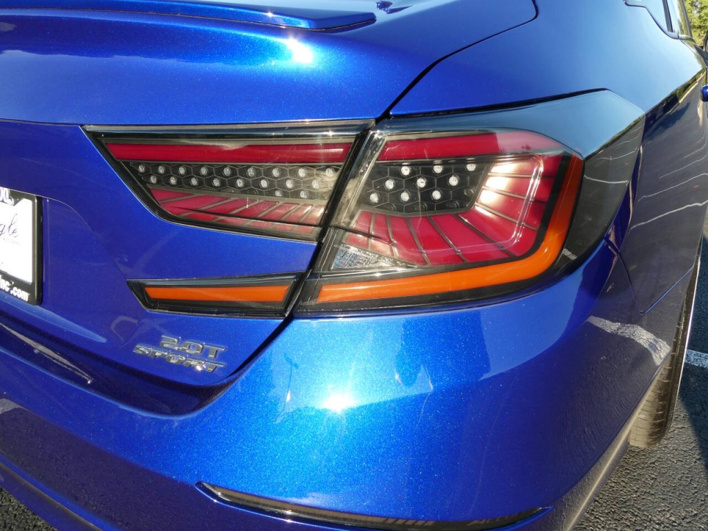 2019 Honda Accord Image 36