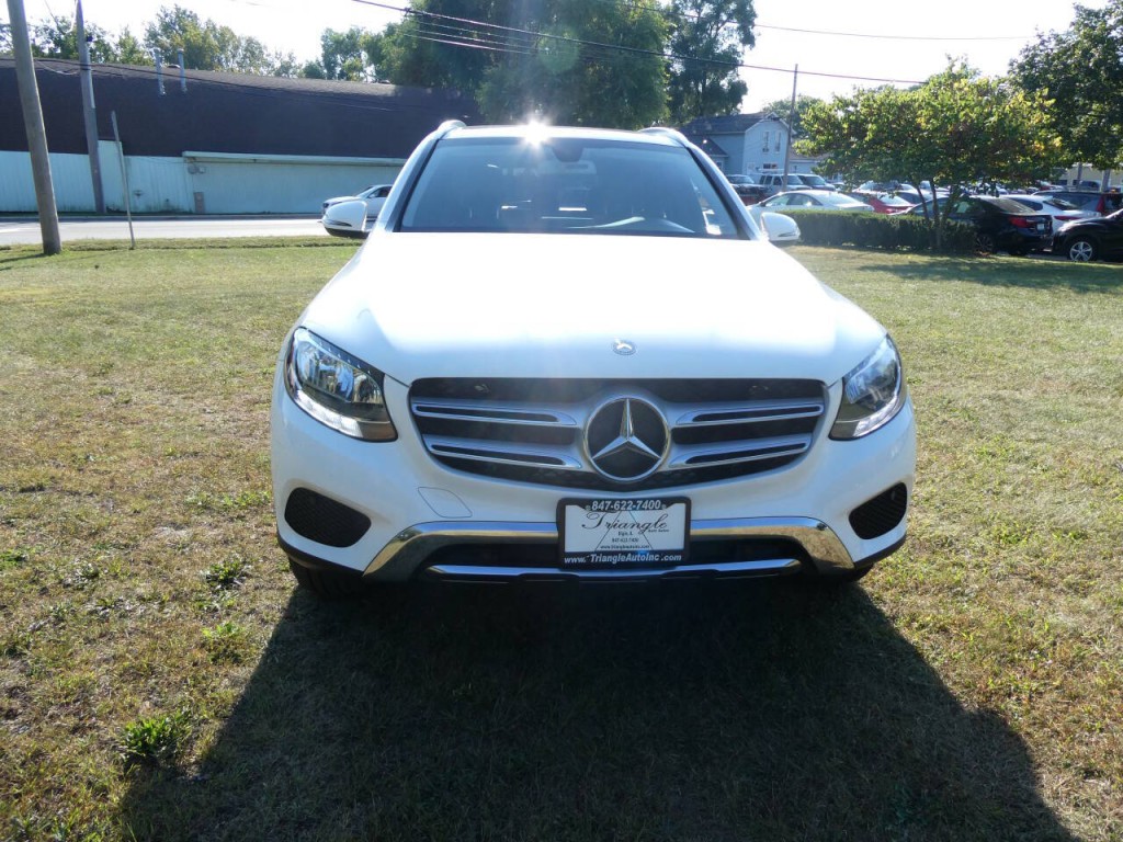 2017 Mercedes-Benz GLC-Class Image 2