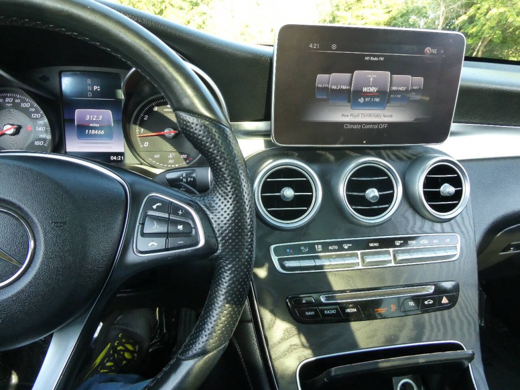 2017 Mercedes-Benz GLC-Class Image 12