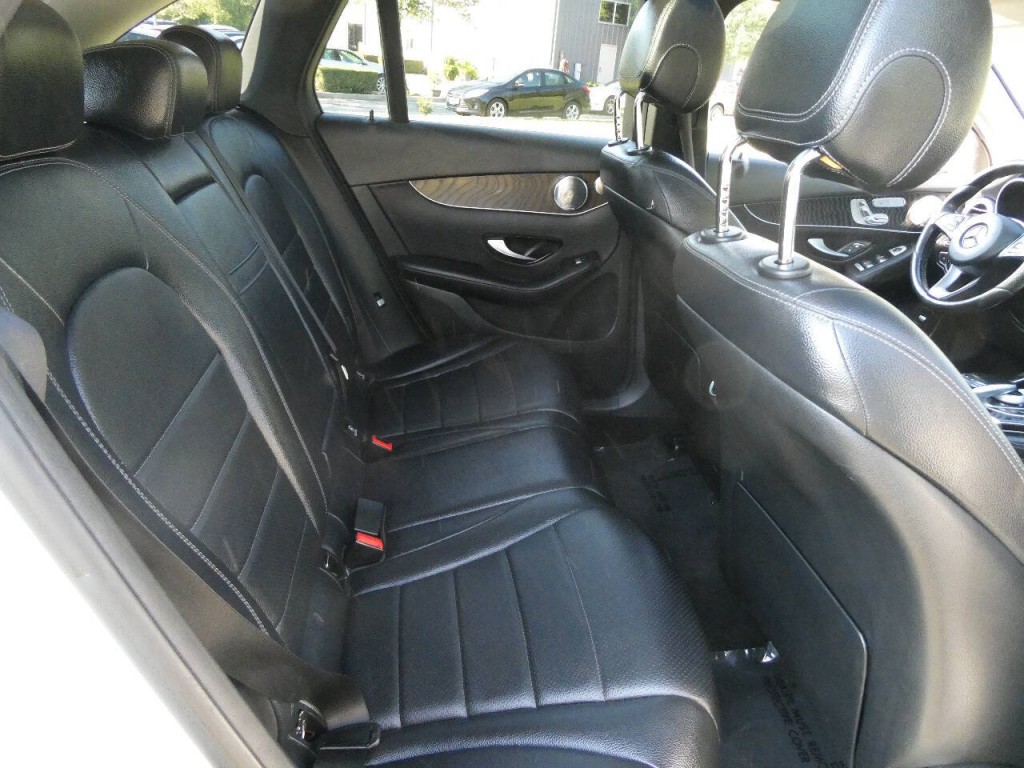 2017 Mercedes-Benz GLC-Class Image 28