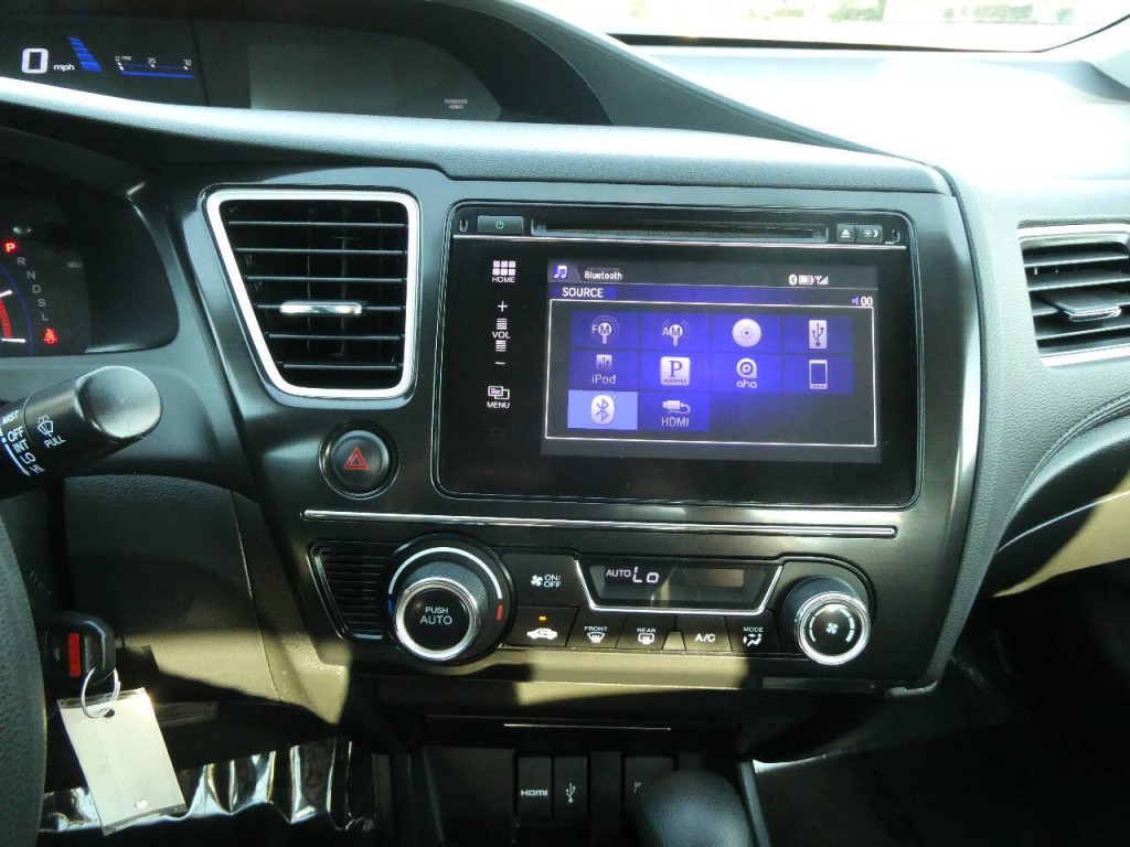 2015 Honda Civic Image 17
