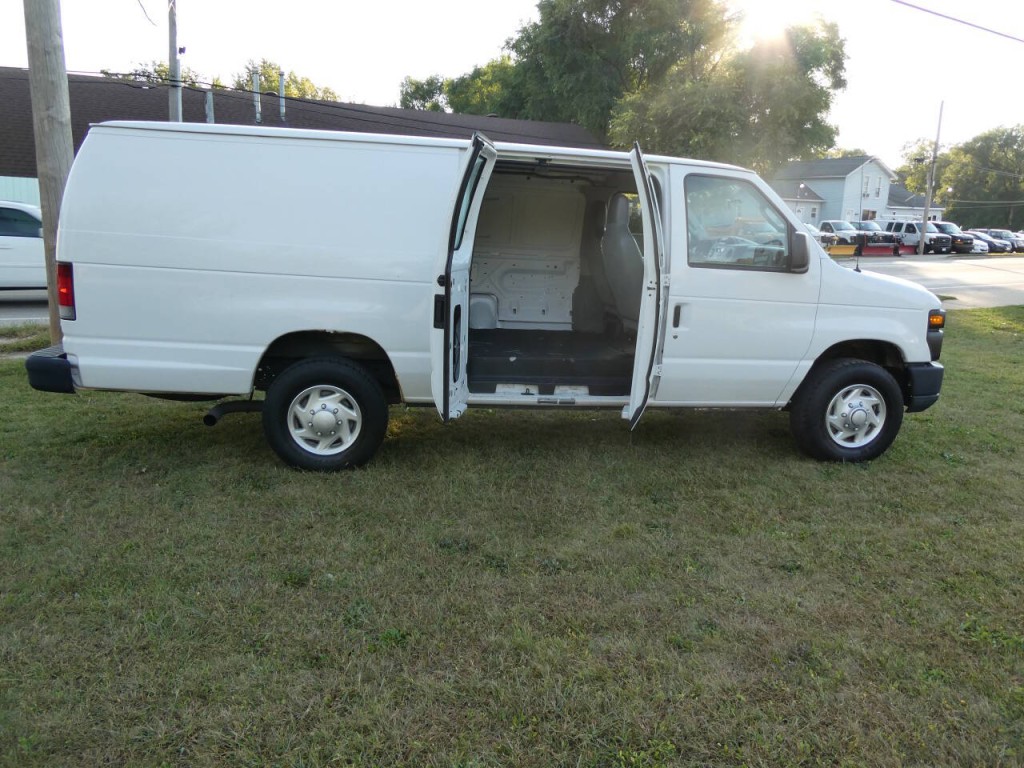 2012 Ford E-Series Image 4