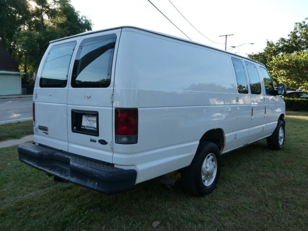 2012 Ford E-Series Image 5