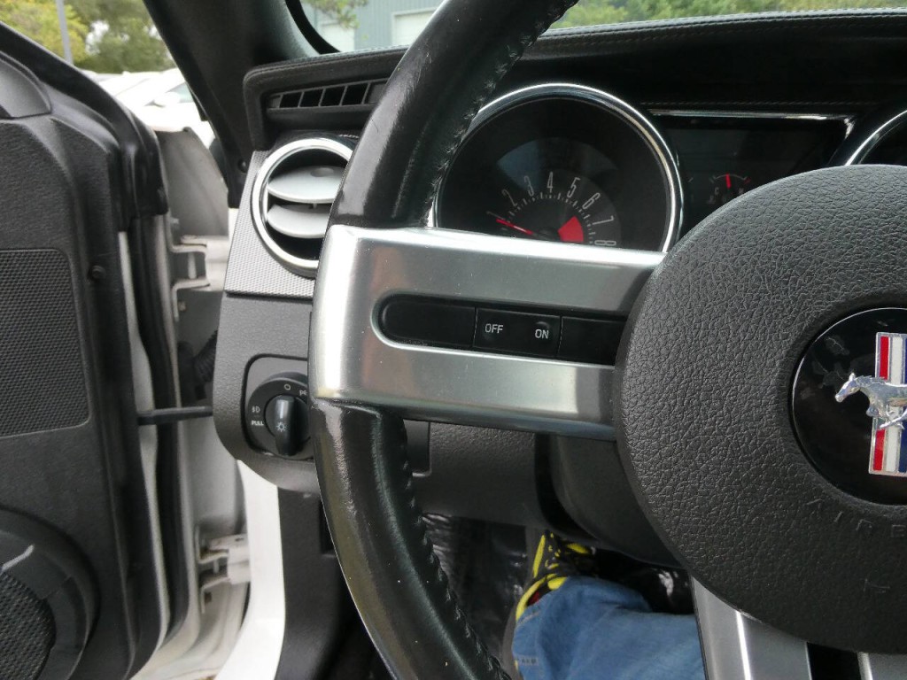 2007 Ford Mustang Image 11