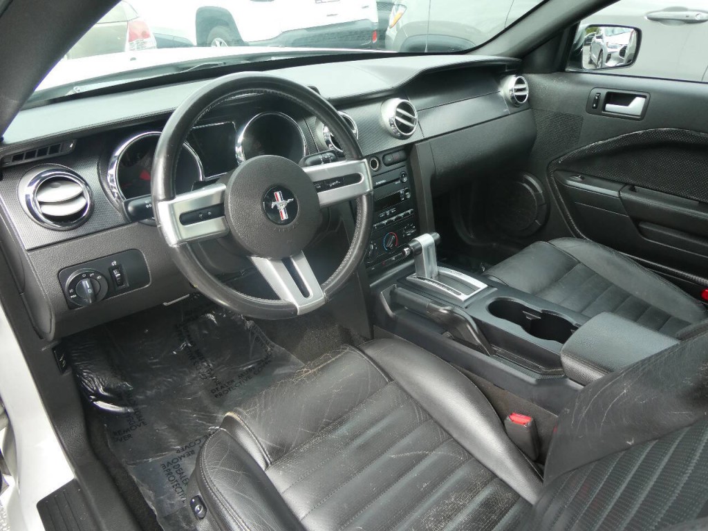 2007 Ford Mustang Image 27