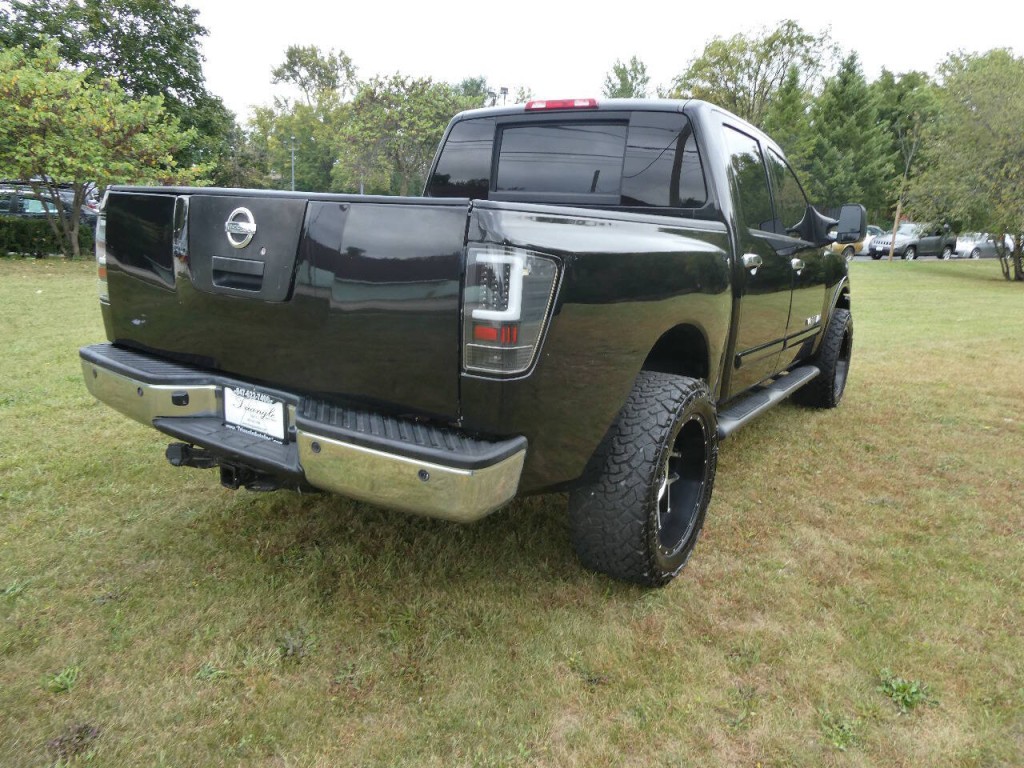 2008 Nissan Titan Image 4