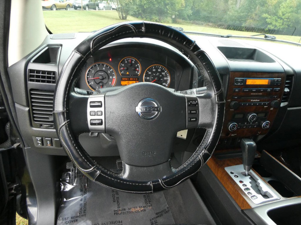 2008 Nissan Titan Image 9