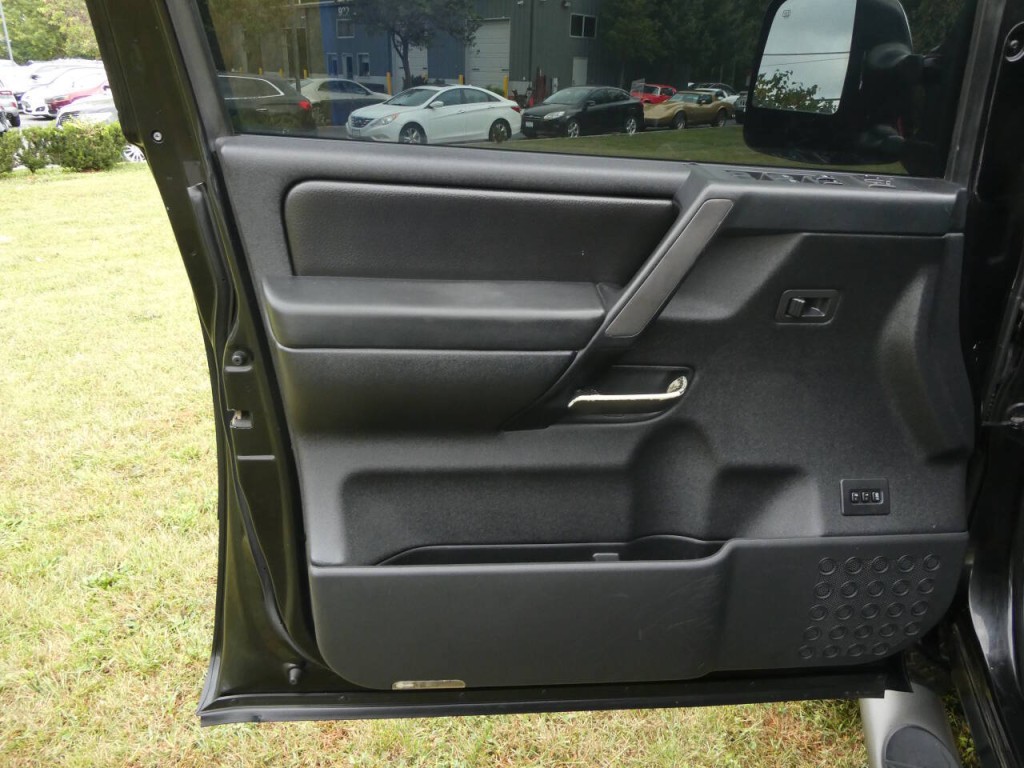 2008 Nissan Titan Image 14