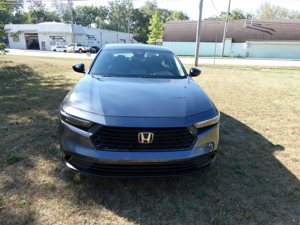 2025 Honda Accord Image 2