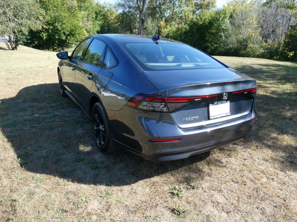 2025 Honda Accord Image 7