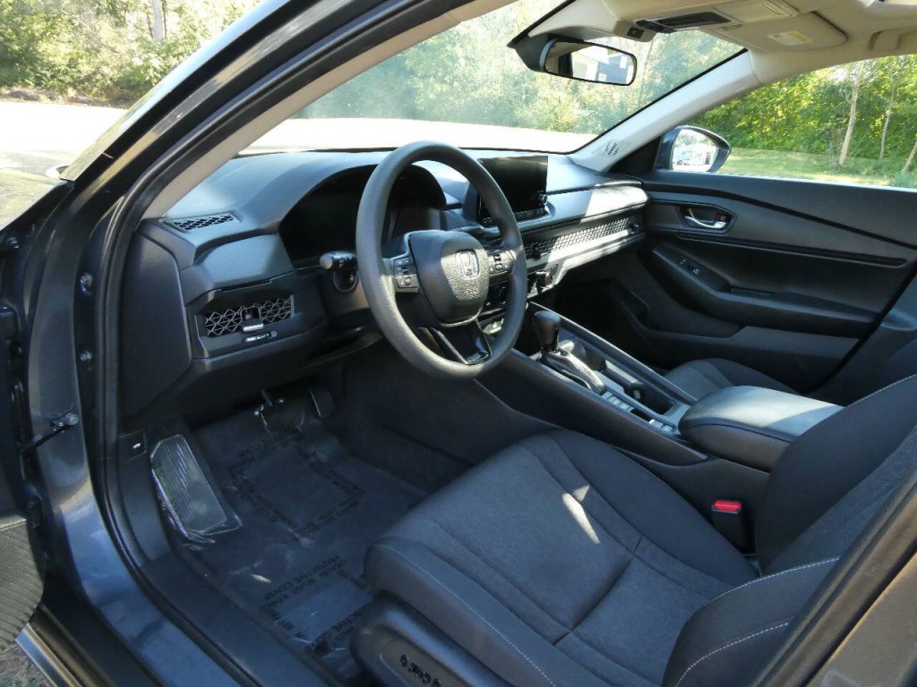 2025 Honda Accord Image 9