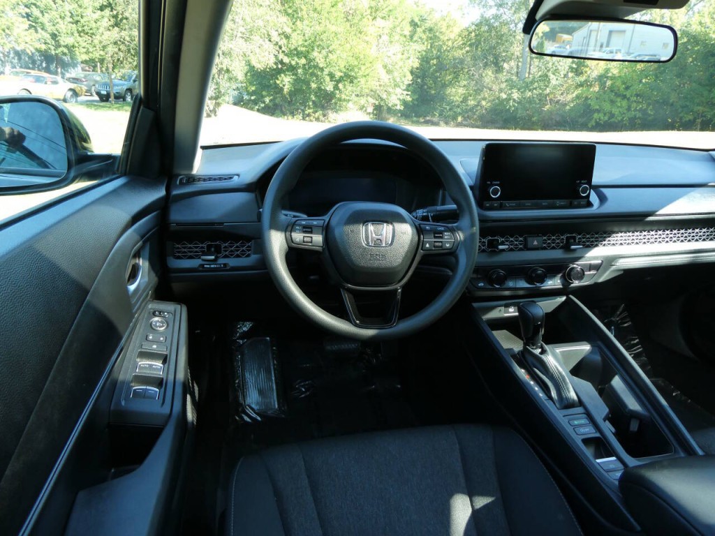 2025 Honda Accord Image 10