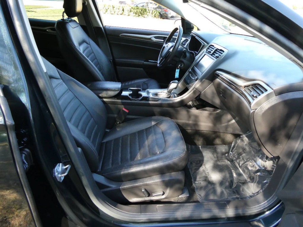 2014 Ford Fusion Image 22