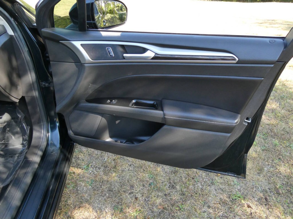 2014 Ford Fusion Image 24
