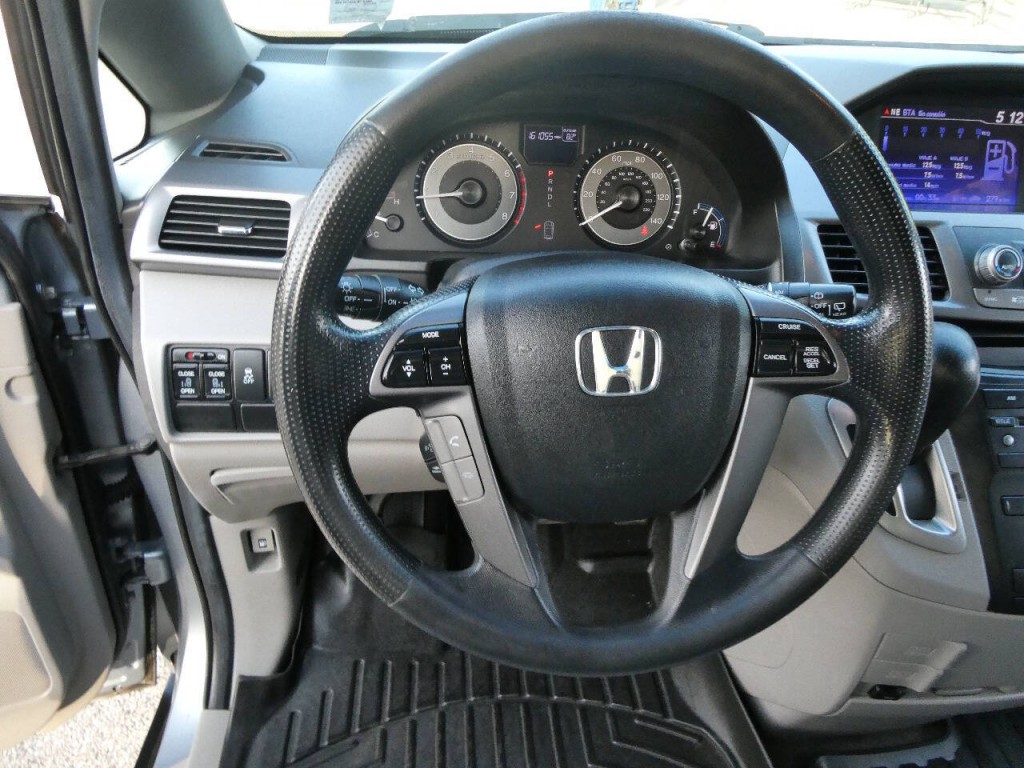 2012 Honda Odyssey Image 10