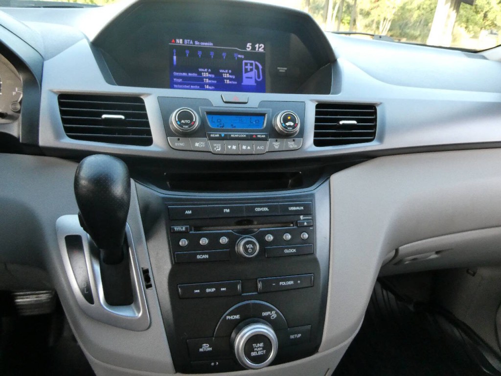2012 Honda Odyssey Image 12