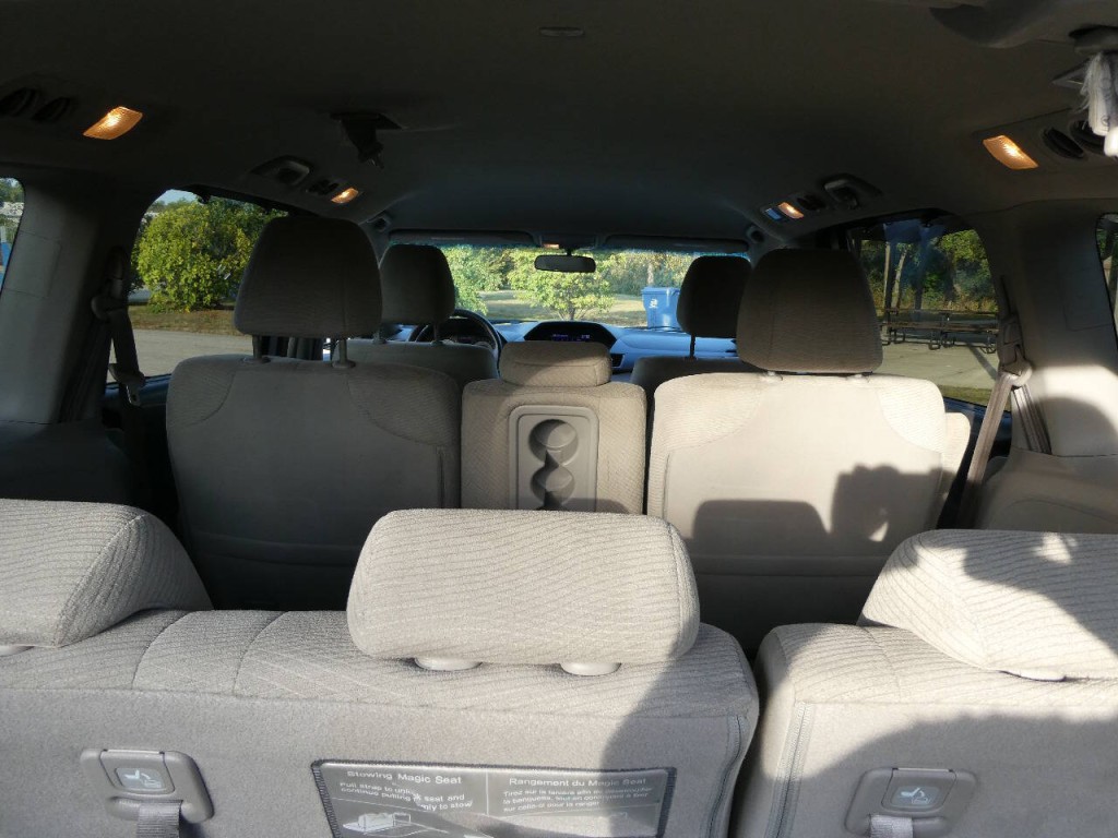 2012 Honda Odyssey Image 21