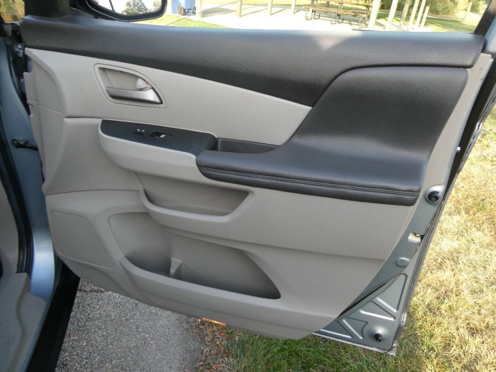 2012 Honda Odyssey Image 26