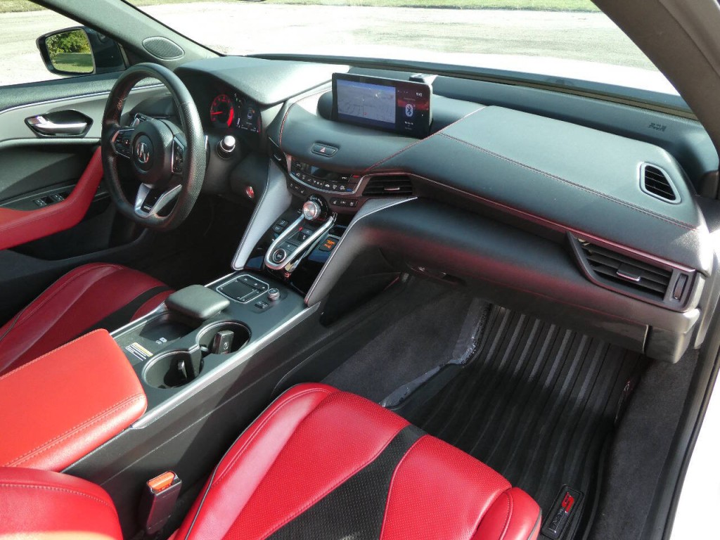 2022 Acura TL Image 32