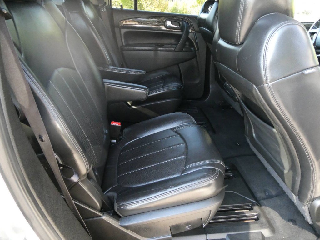 2014 Buick Enclave Image 24