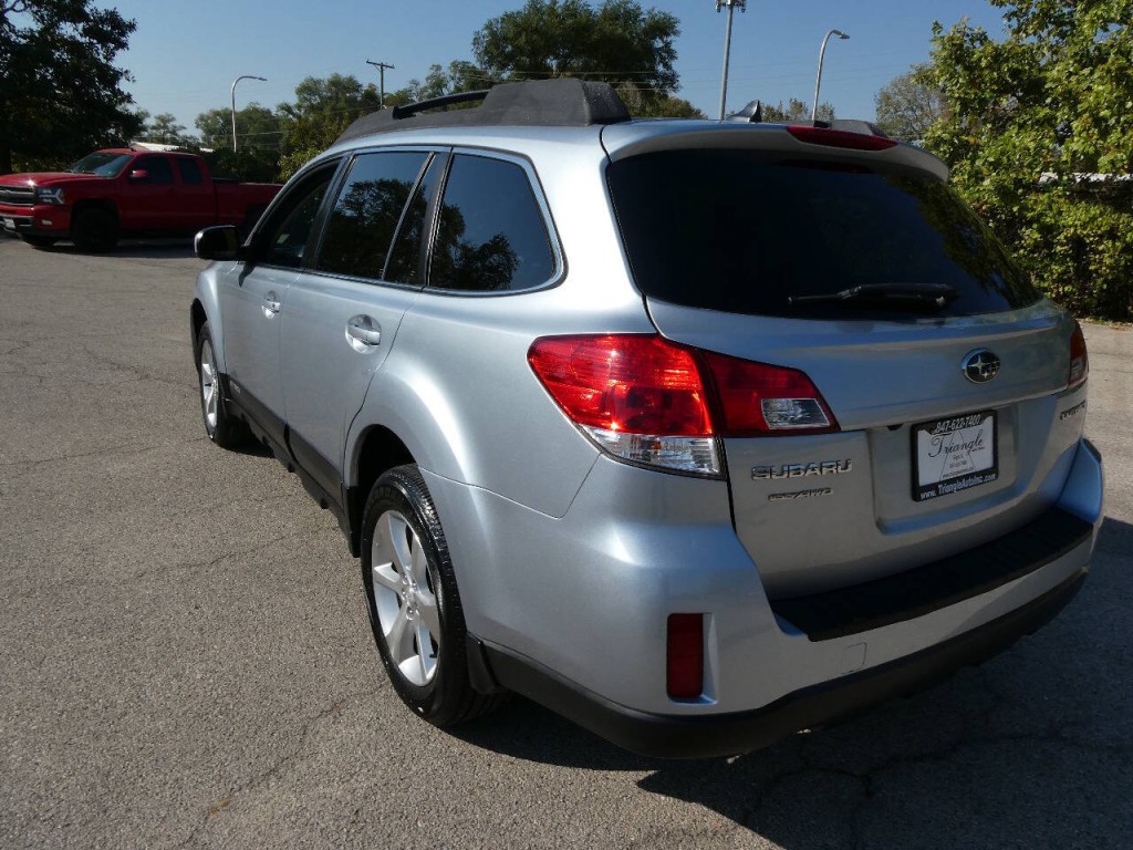 2014 Subaru Outback Image 6