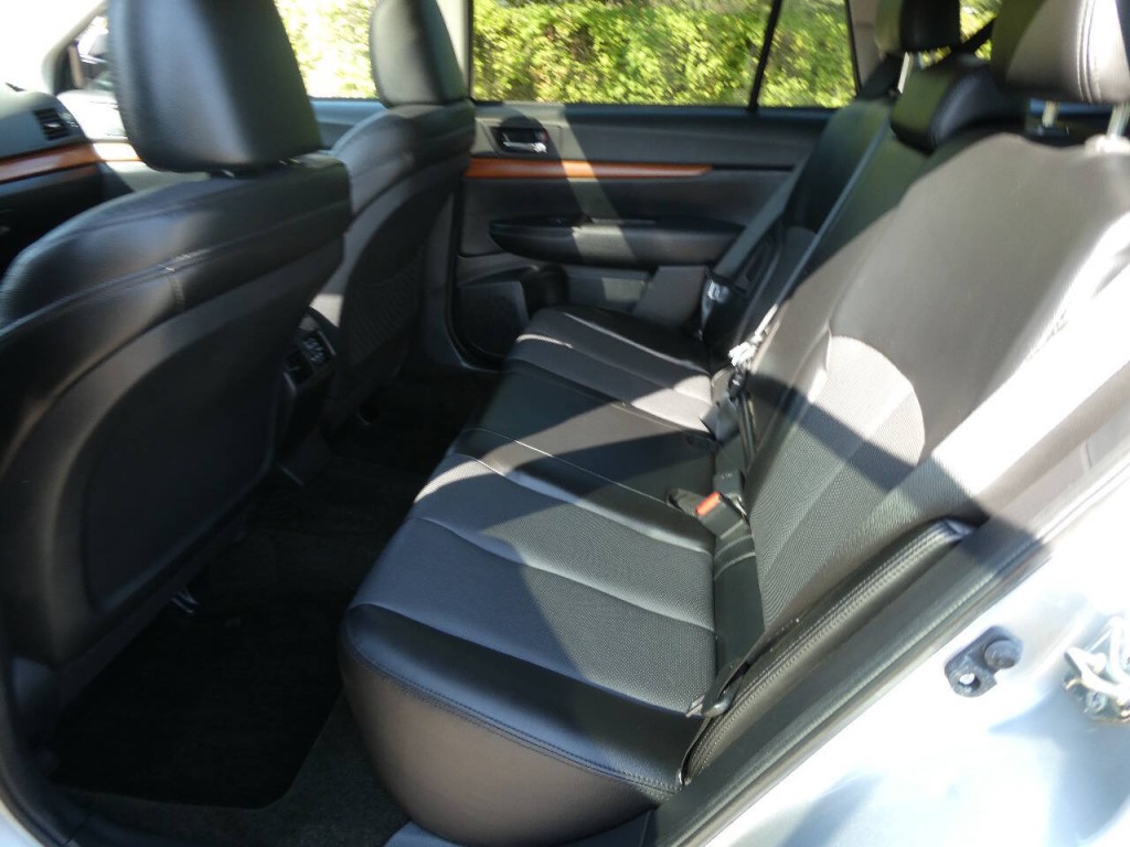 2014 Subaru Outback Image 19