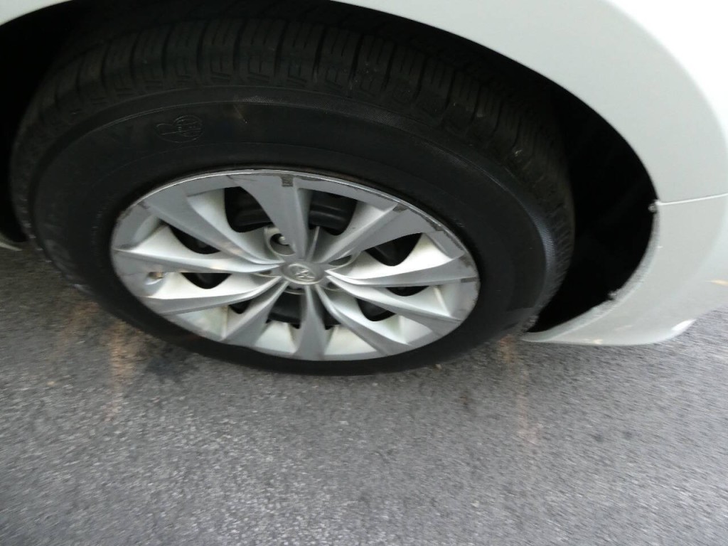 2016 Toyota Camry Image 23