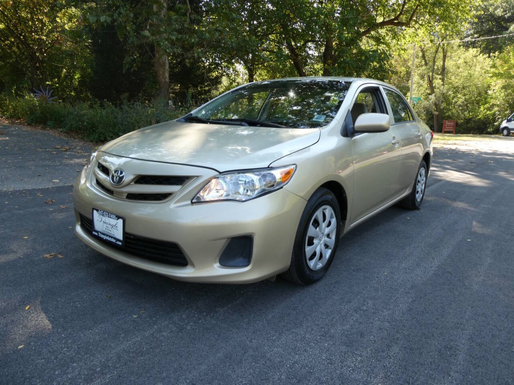 2012 Toyota Corolla Image 1
