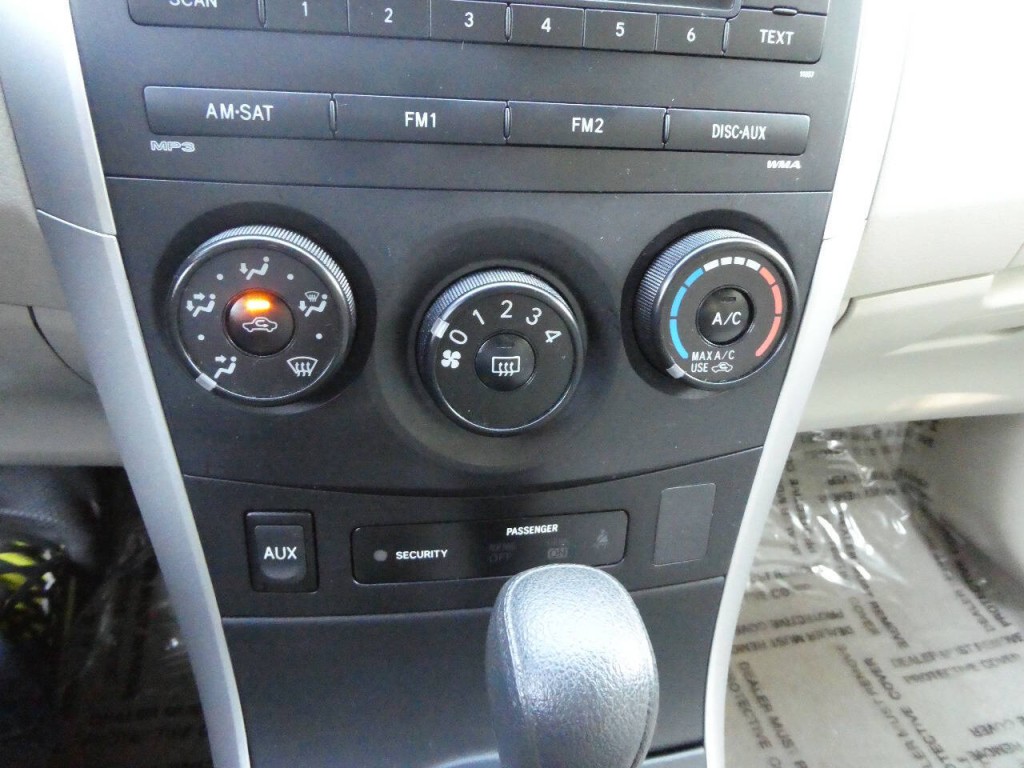 2012 Toyota Corolla Image 14