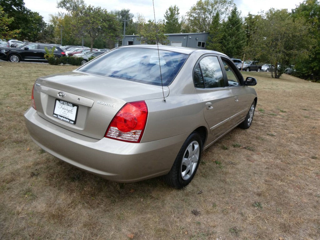 2006 Hyundai Elantra Image 4