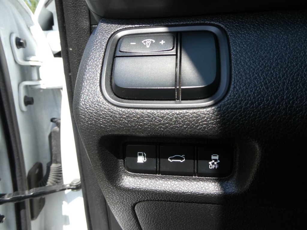 2018 Kia Optima Image 14