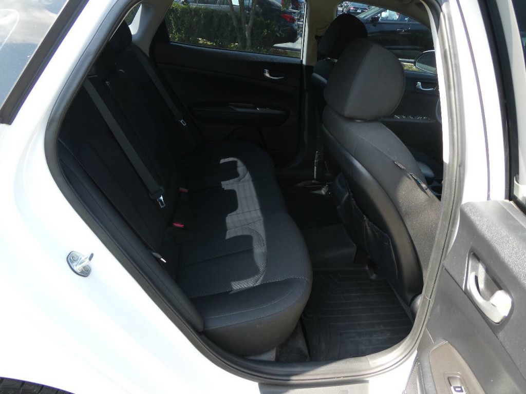 2018 Kia Optima Image 18