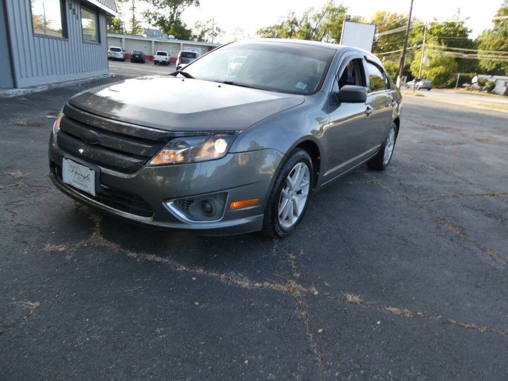 2012 Ford Fusion Image 1