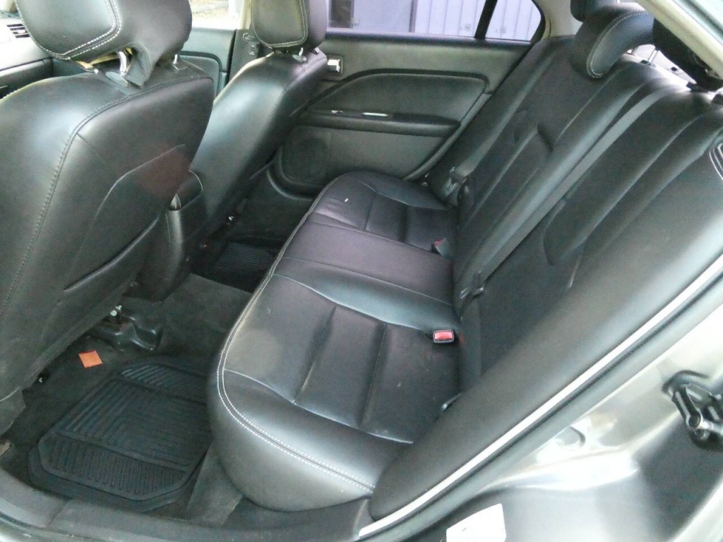 2012 Ford Fusion Image 17