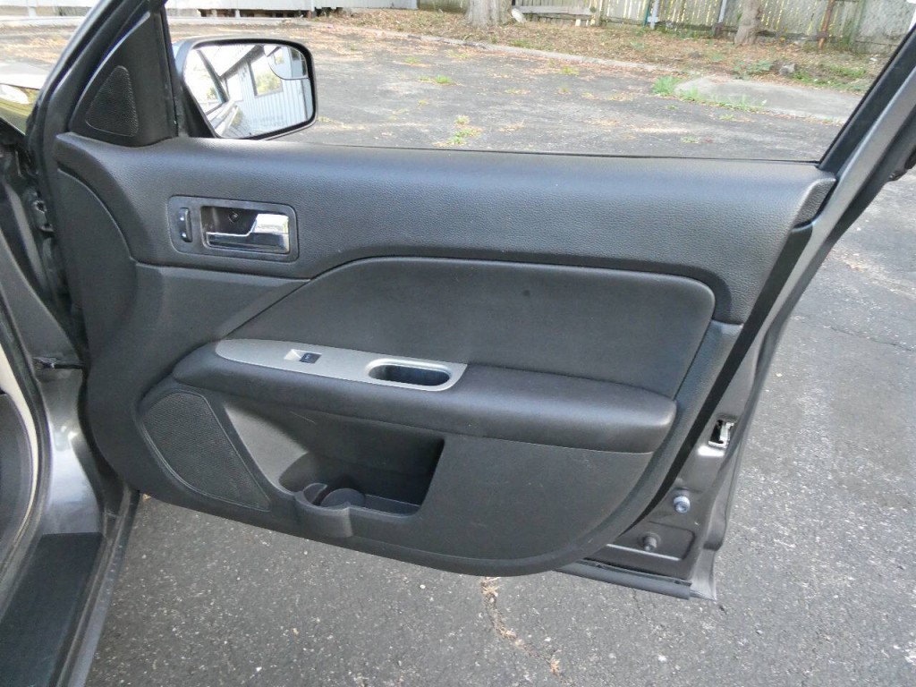 2012 Ford Fusion Image 21