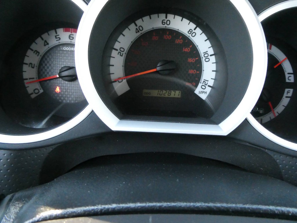2015 Toyota Tacoma Image 15