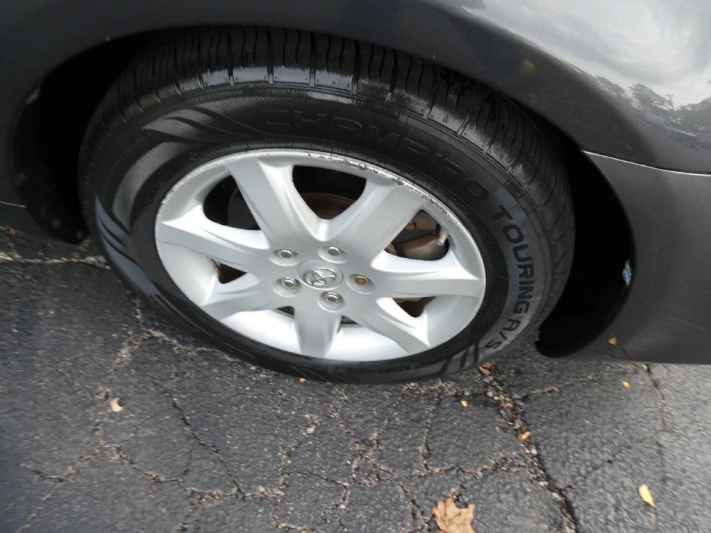 2010 Toyota Avalon Image 19